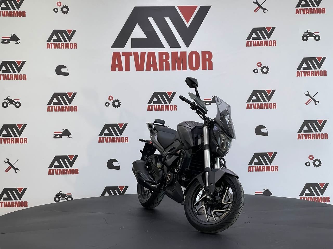 Мотоцикл Bajaj Dominar 400 Touring