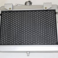 Радиатор системы охлаждения двигателя